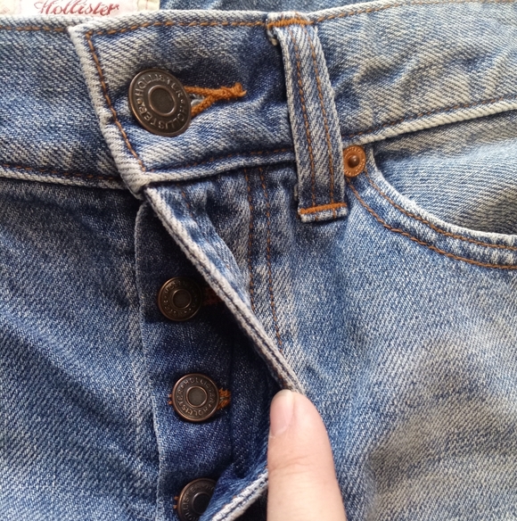 Hollister size 7 32 waist denim y2k Frayed Hem Blue Mini Skirt button front - Picture 5 of 9